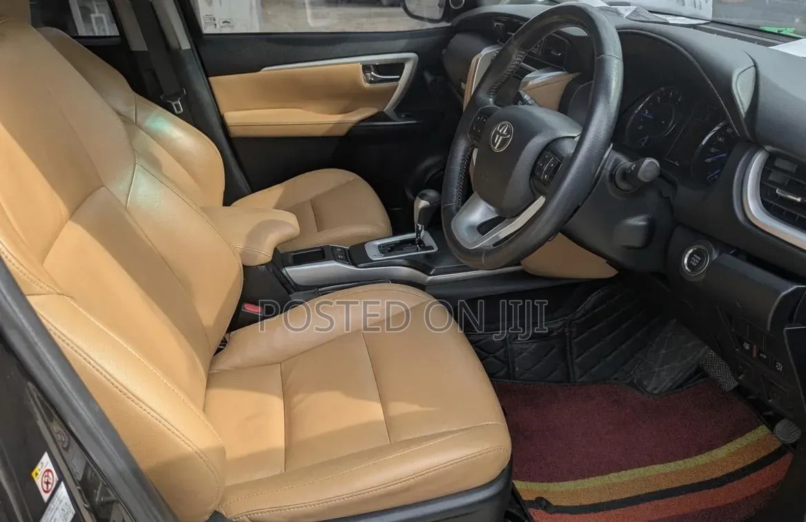 Toyota Fortuner 2017 Black