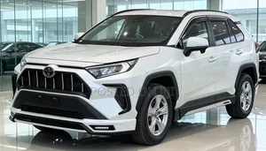 Toyota RAV4 2021 White