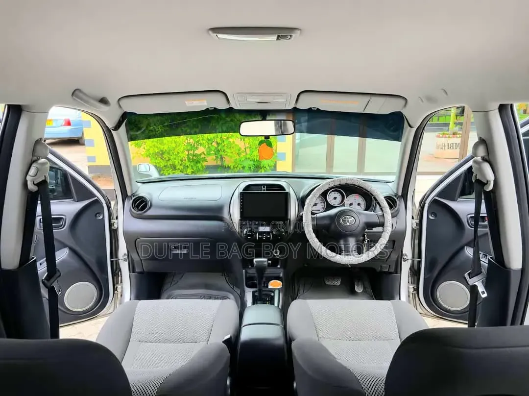 Toyota RAV4 2004 Silver