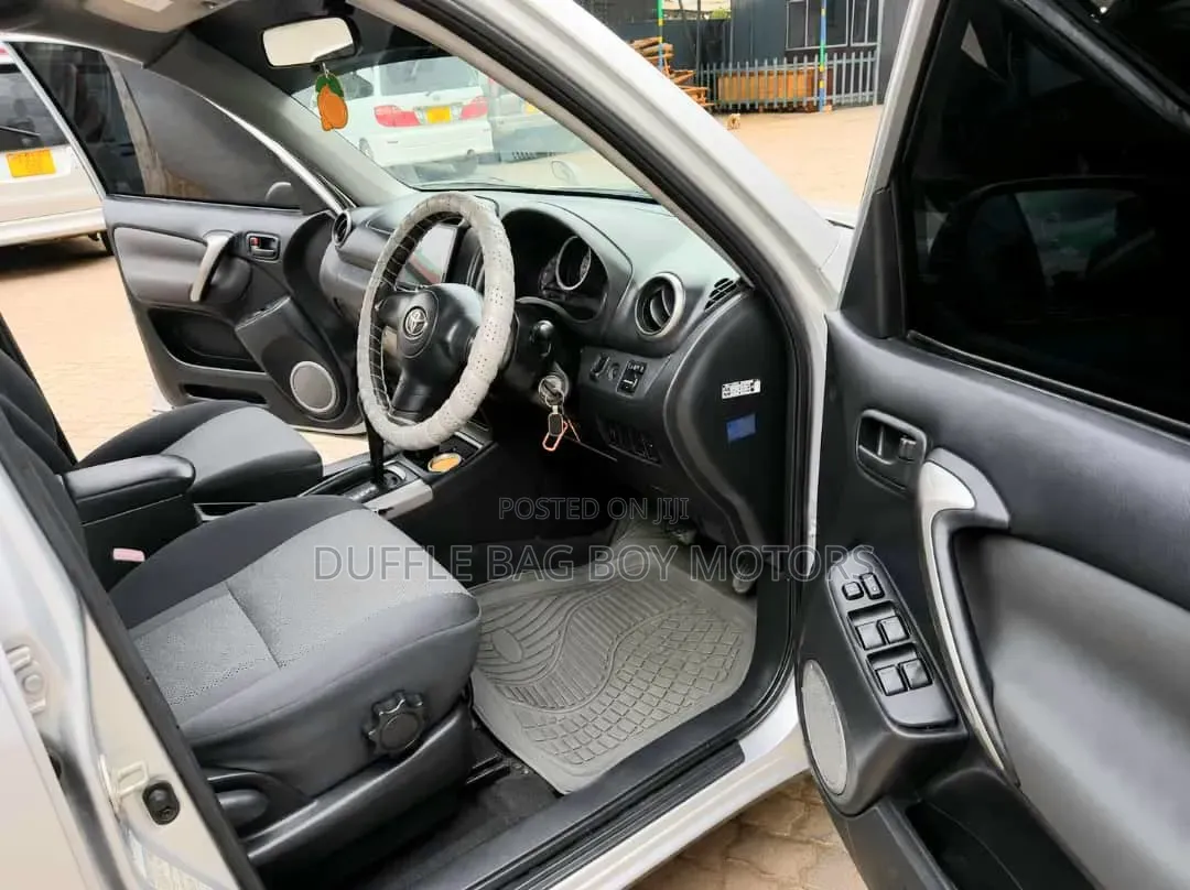 Toyota RAV4 2004 Silver