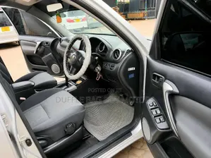 Toyota RAV4 2004 Silver