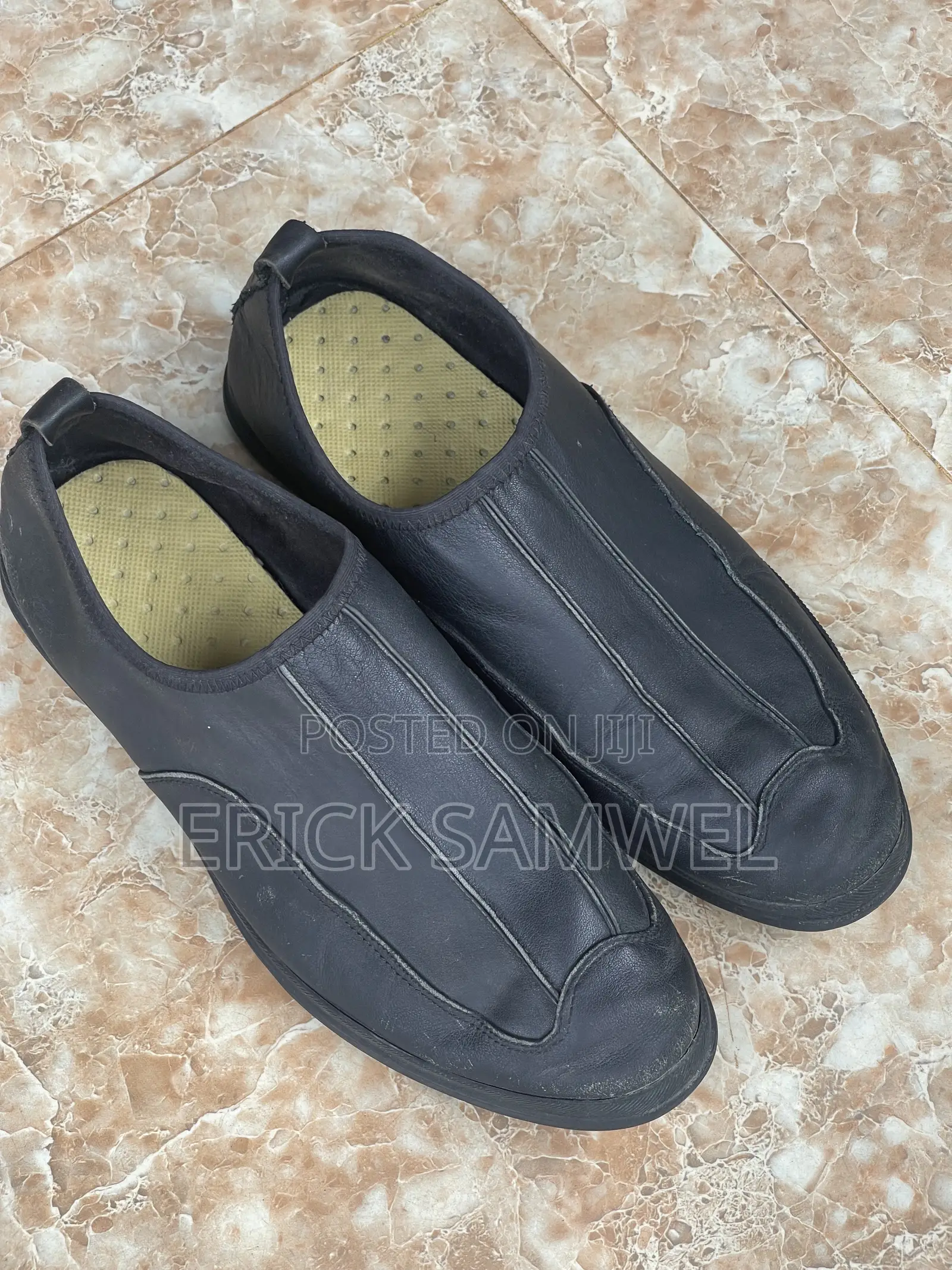 Men's Black Leather Loafers