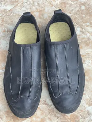 Men's Black Leather Loafers