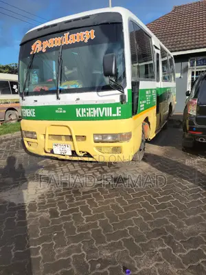 Nissan Civilian 2000 White