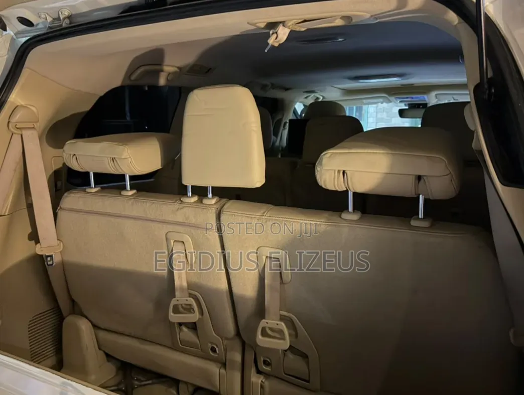 Toyota Land Cruiser 2016 White