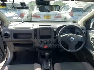 Nissan Advan 2020 Silver