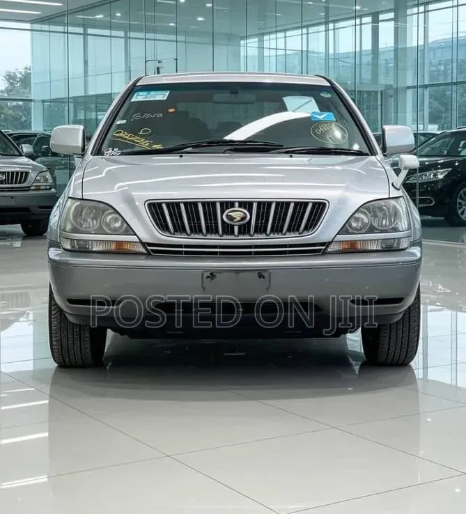 Toyota Harrier 2001 Silver