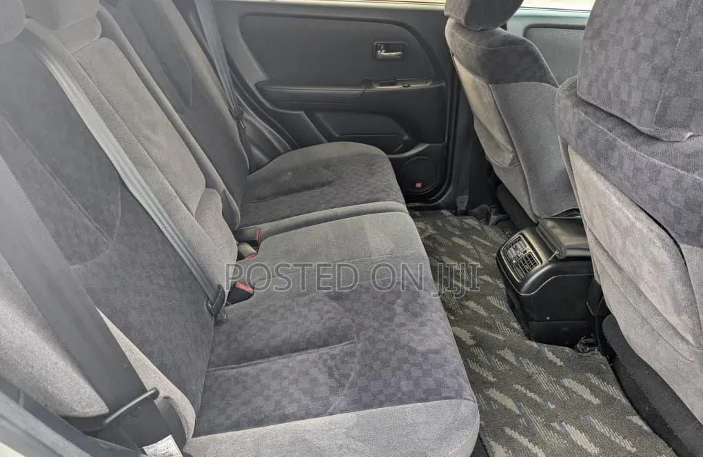 Toyota Harrier 2001 Silver
