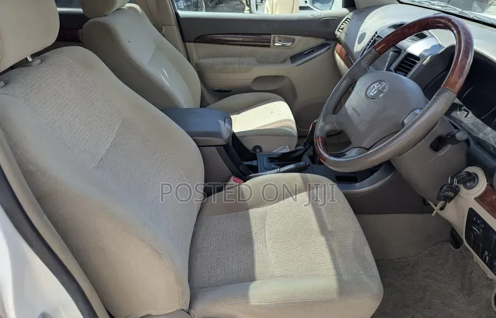 Toyota Land Cruiser Prado 2007 White