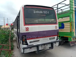Tata Starbus Ultra Skool 2002 White