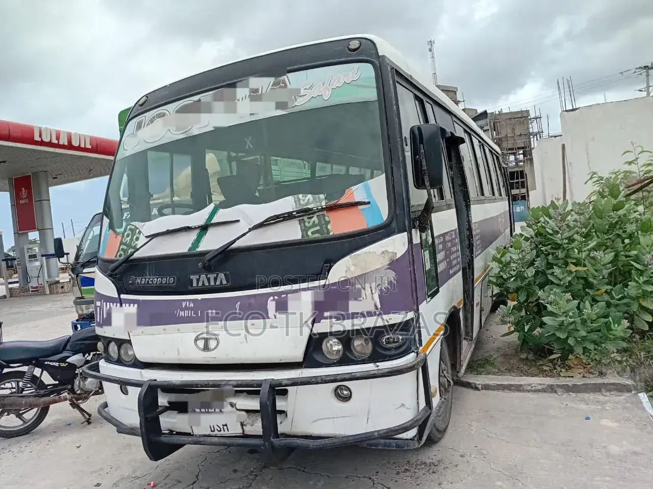 Tata Starbus Ultra Skool 2002 White