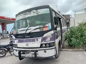 Tata Starbus Ultra Skool 2002 White