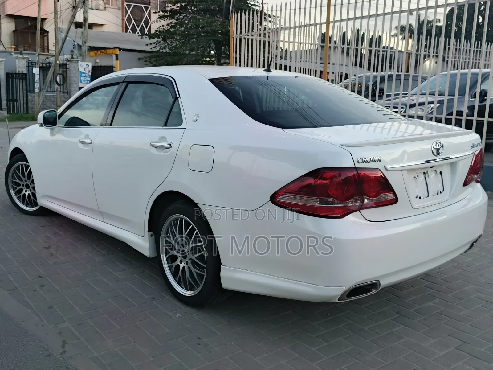 Toyota Crown 2008 White