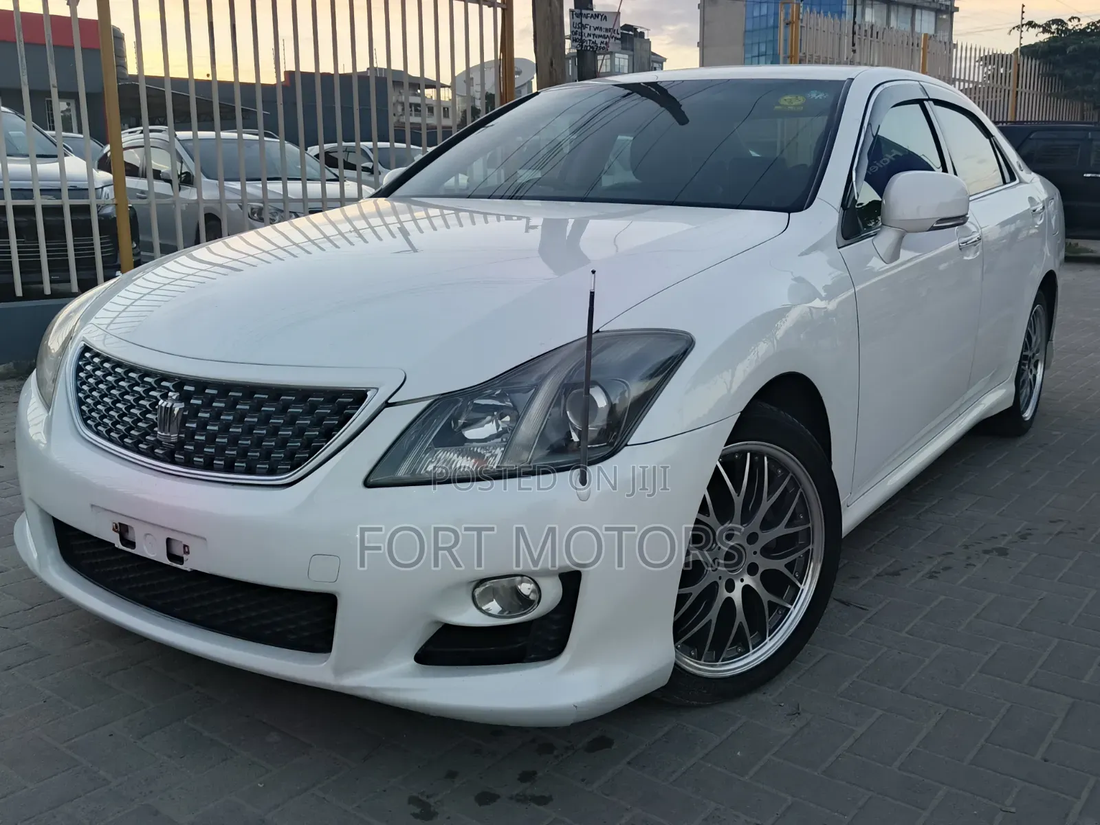 Toyota Crown 2008 White