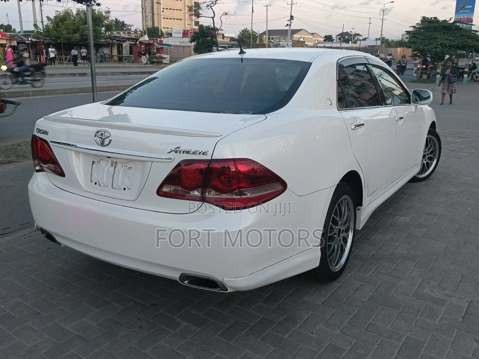 Toyota Crown 2008 White