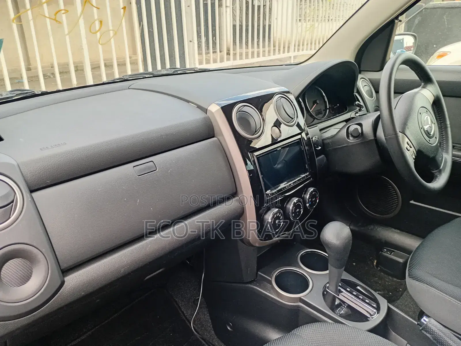 Mazda Verisa 2012 Maroon
