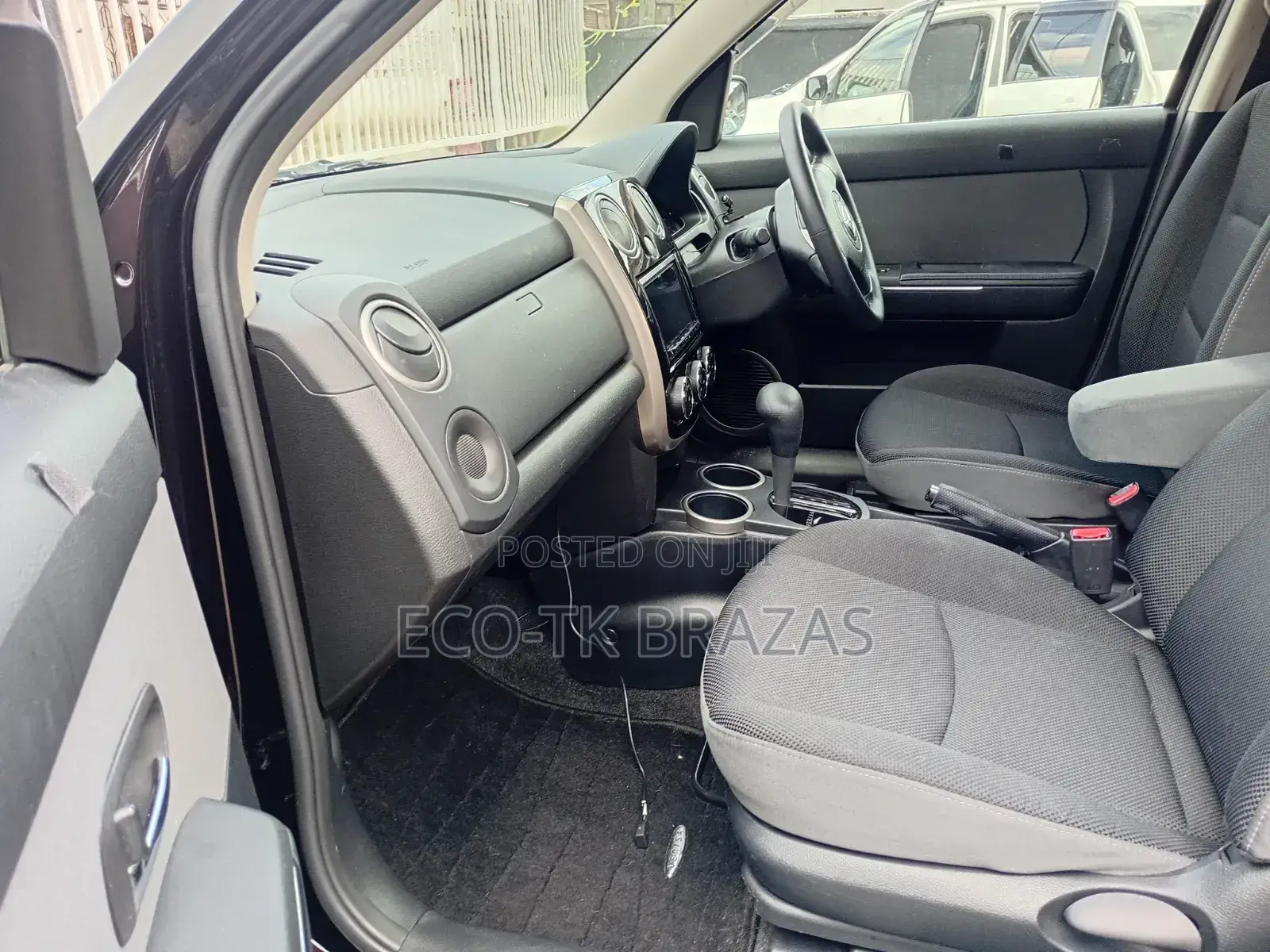 Mazda Verisa 2012 Maroon