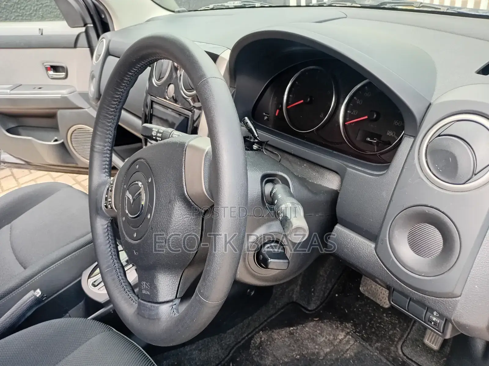 Mazda Verisa 2012 Maroon