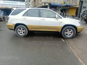 Toyota Harrier 2001 White