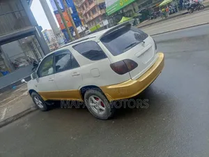 Toyota Harrier 2001 White