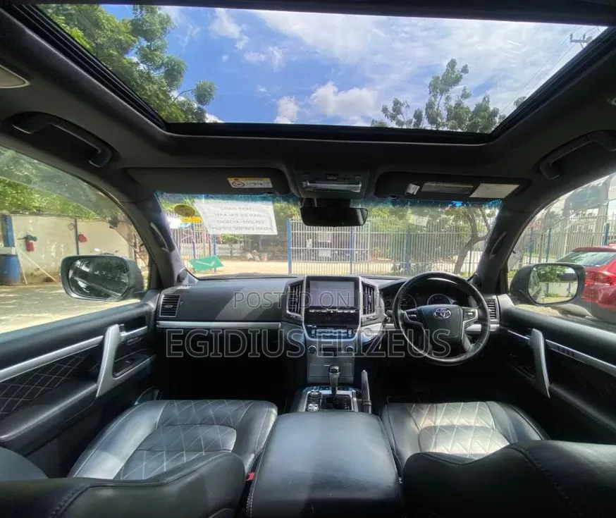 Toyota Land Cruiser 2016 Black