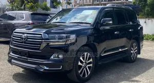 Toyota Land Cruiser 2016 Black