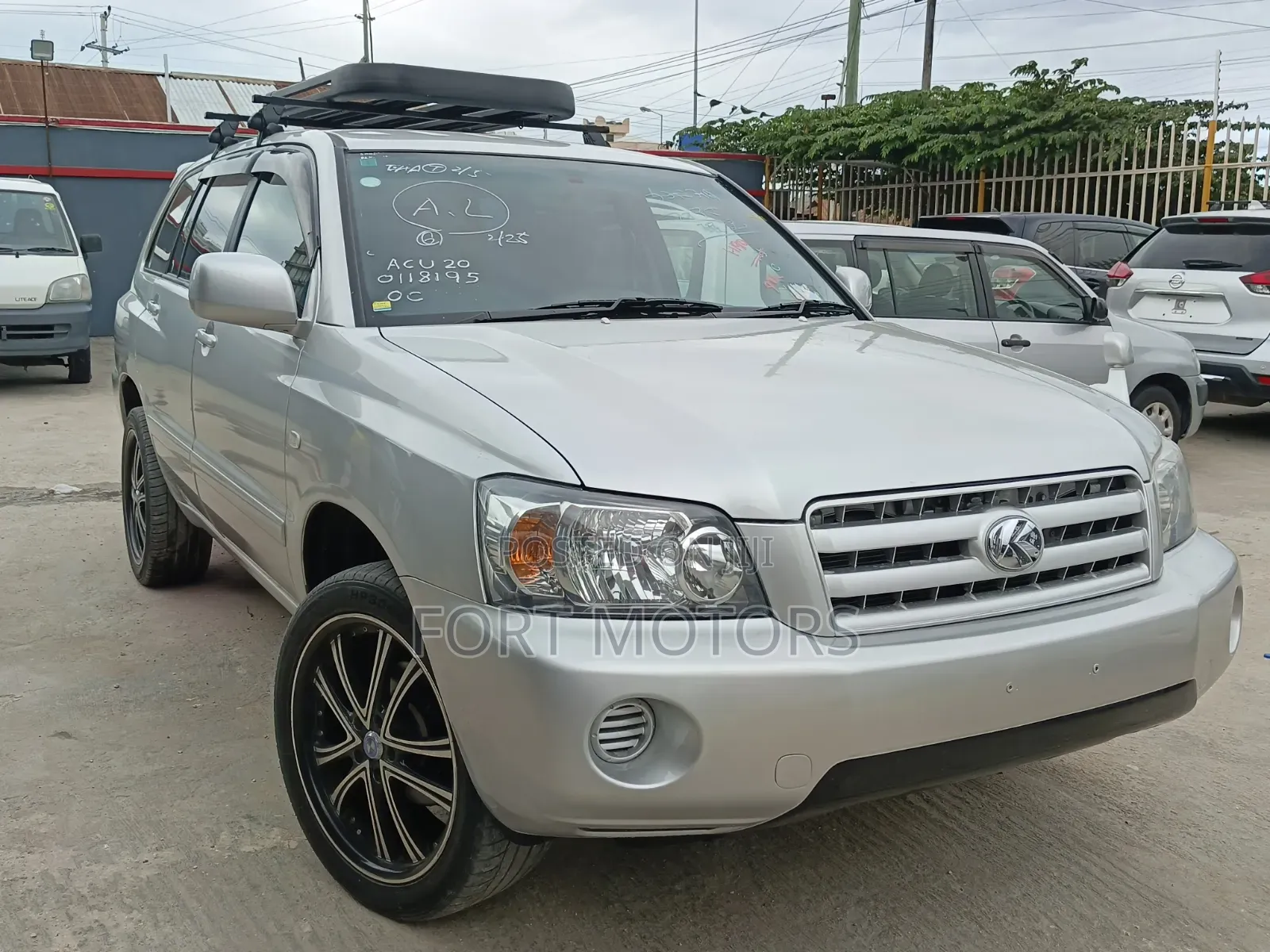 Toyota Kluger 2005 Silver
