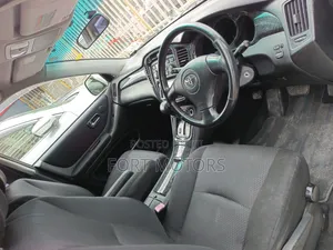 Toyota Kluger 2005 Silver