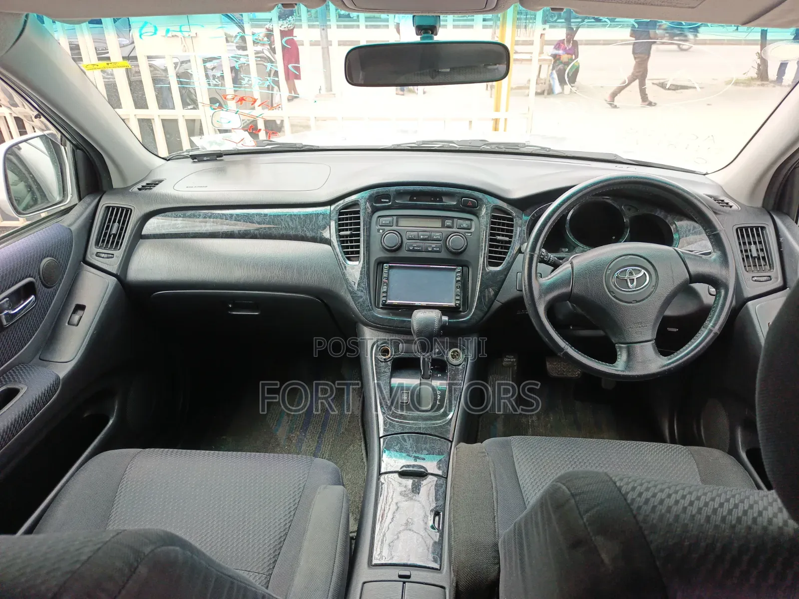 Toyota Kluger 2005 Silver