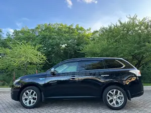 Mitsubishi Outlander 2.0 PHEV AWD 2013 Black