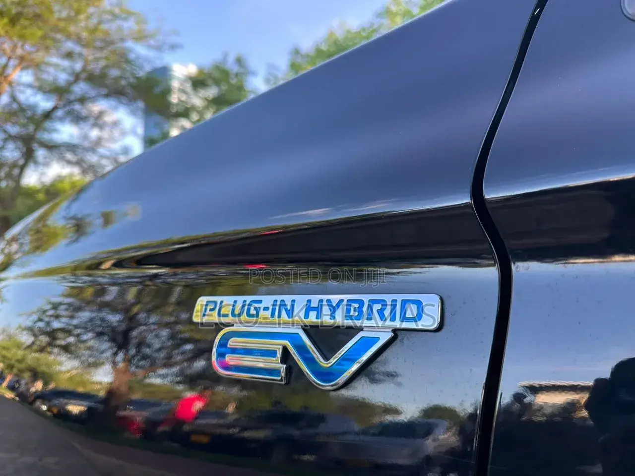 Mitsubishi Outlander 2.0 PHEV AWD 2013 Black
