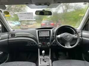 Subaru Forester 2.5X Limited 2011 Silver