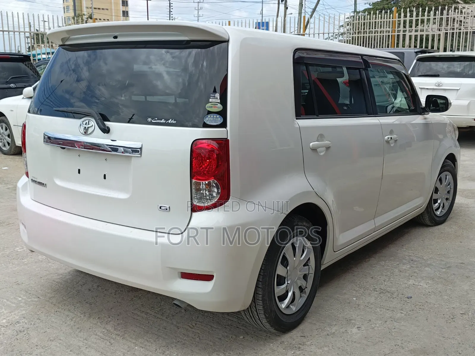 Toyota Corolla Rumion 2008 White