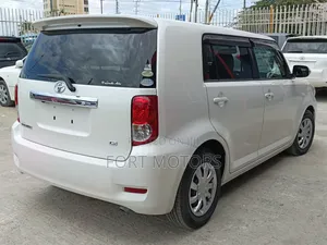Toyota Corolla Rumion 2008 White