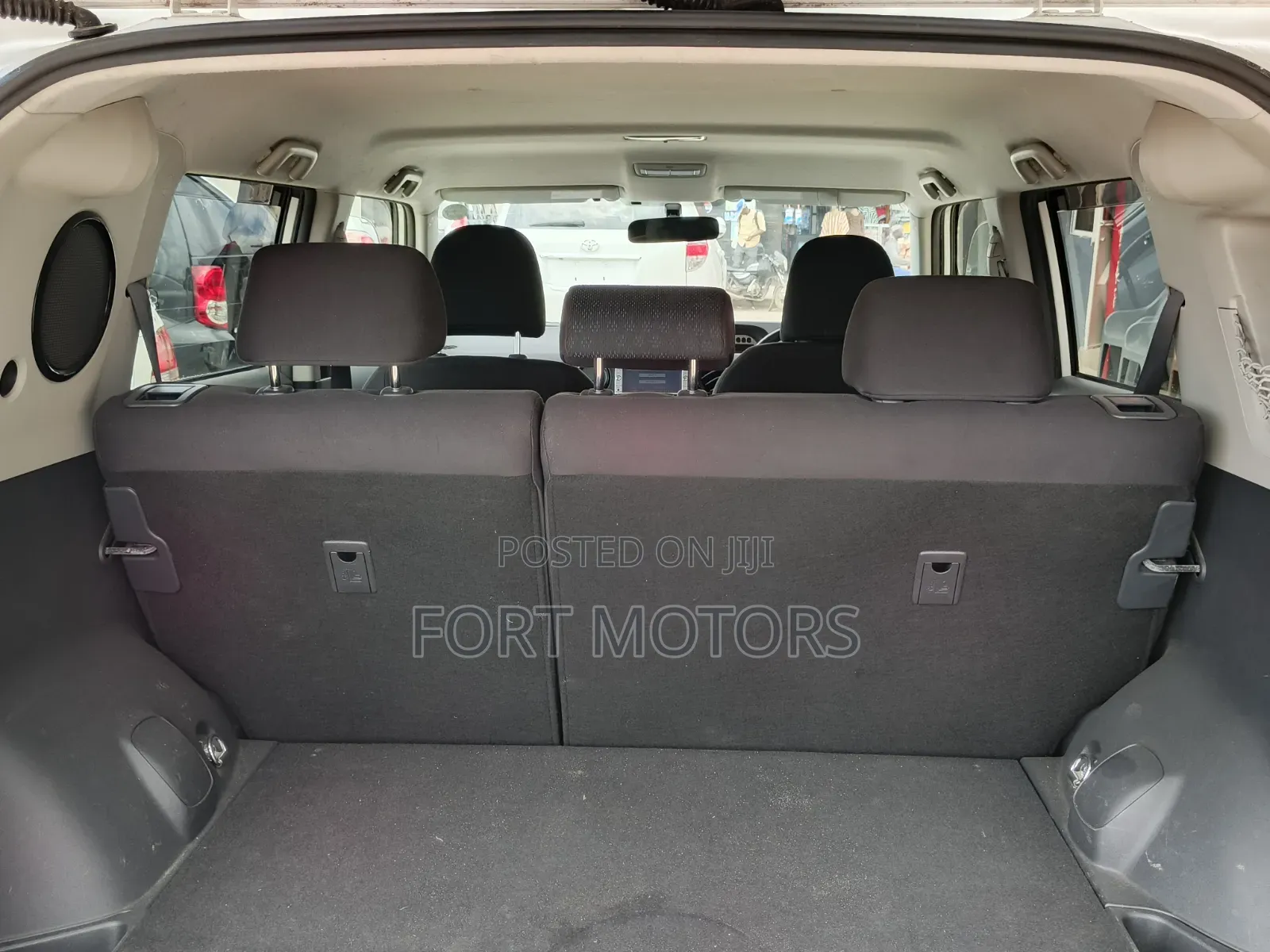 Toyota Corolla Rumion 2008 White