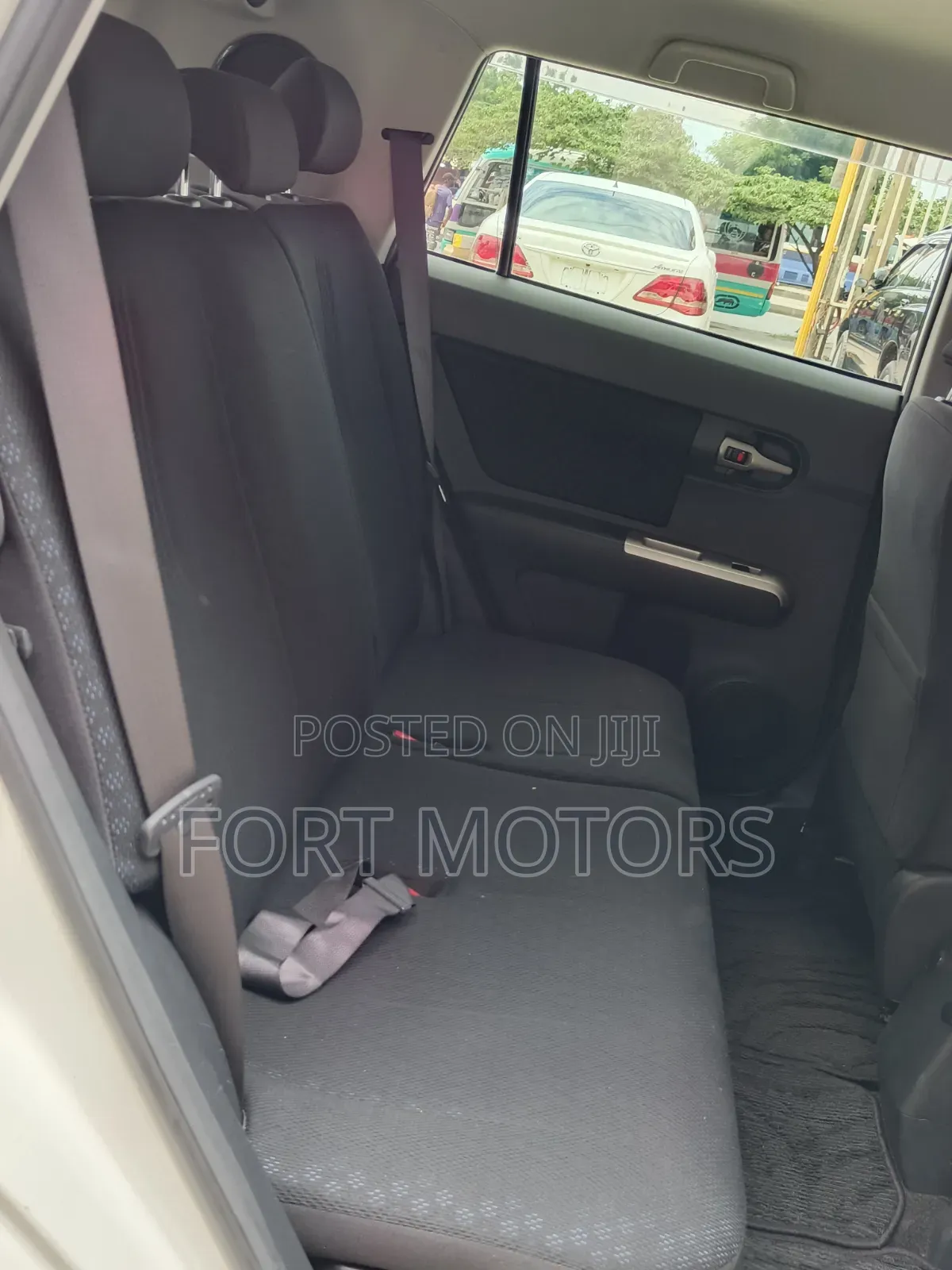 Toyota Corolla Rumion 2008 White
