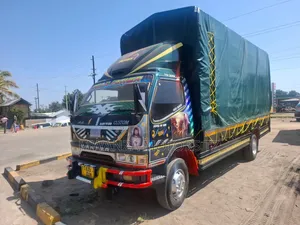 Mitsubish Canter 2001 Black