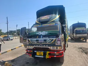 Mitsubish Canter 2001 Black