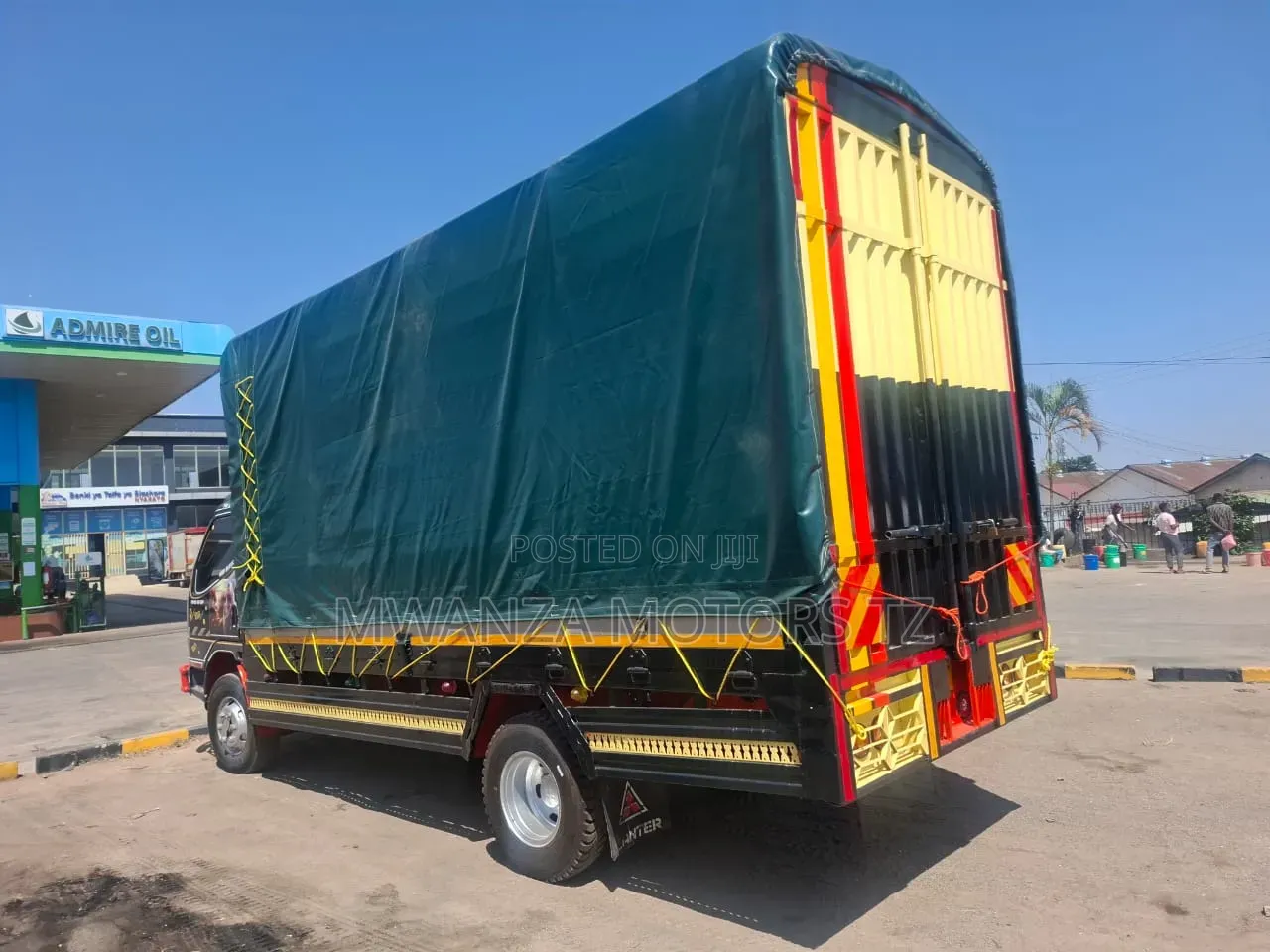 Mitsubish Canter 2001 Black