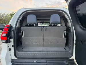 Toyota Land Cruiser Prado 2022 White