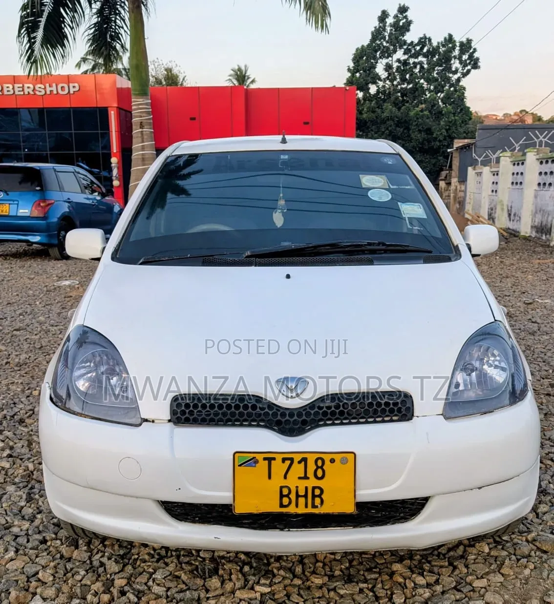 Toyota Vitz 2002 White