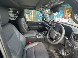 Toyota Land Cruiser Prado 2025 Black