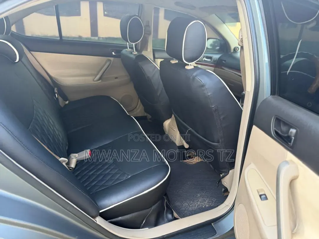 Toyota Premio 2005 Gray