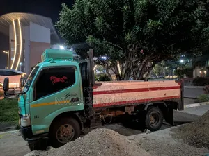 Toyota Dyna 2004 Green