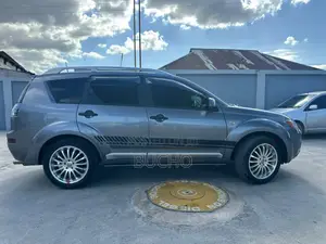 Mitsubishi Outlander 2006 Gray