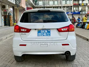 Mitsubishi RVR 2.0 2011 White