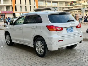 Mitsubishi RVR 2.0 2011 White