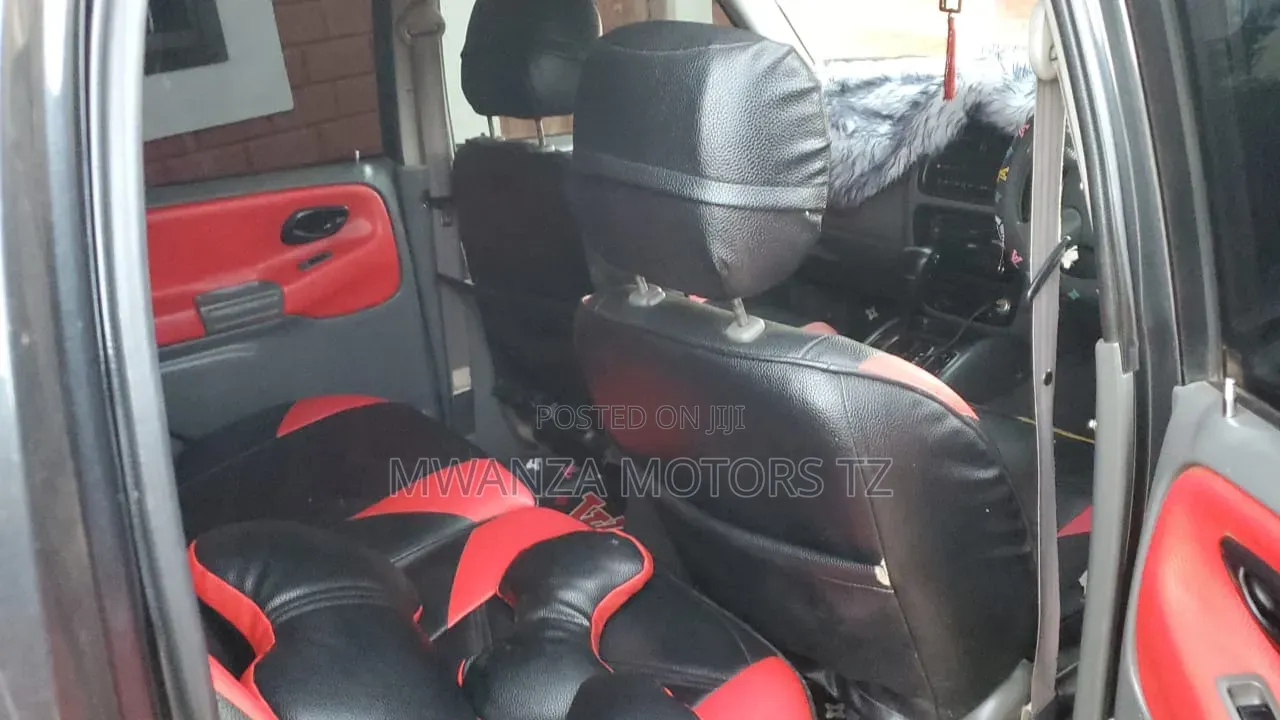 Suzuki Grand Vitara 2005 Black