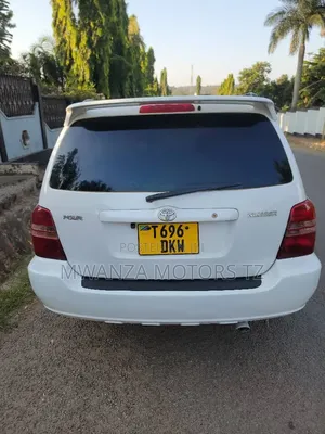 Toyota Kluger 2005 White