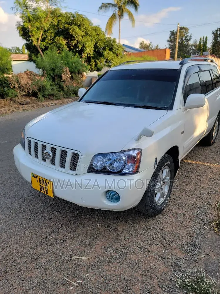 Toyota Kluger 2005 White